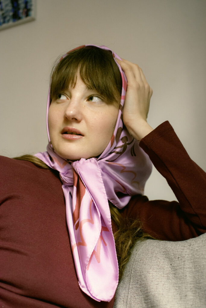 Kei silk scarf - Image 4