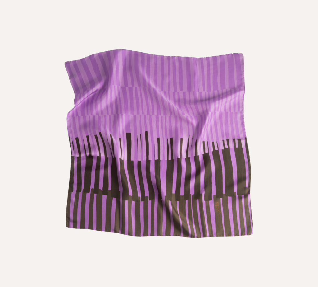 Hibiki silk scarf - Image 2